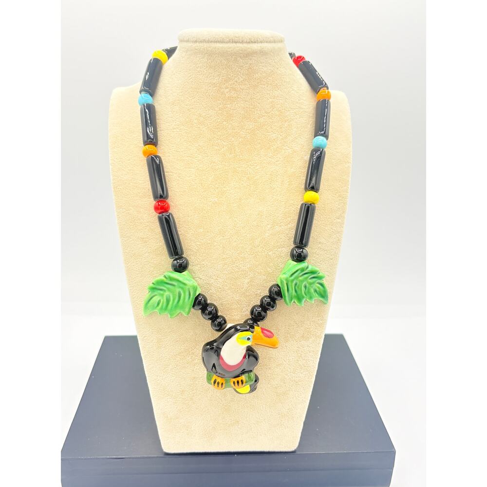 Signed Flying Colors Toucan Necklace – Hand‑Painted Ceramic 80s Jewelry